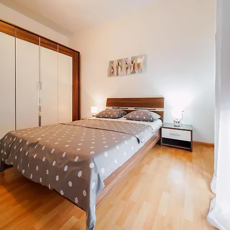 Apartament In Croatia Near The Coast *